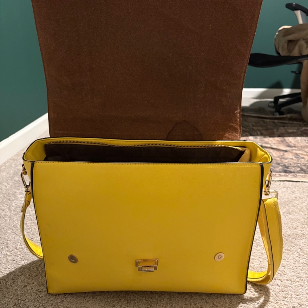 15.6 Inch Laptop Briefcase - Picture 4 of 7
